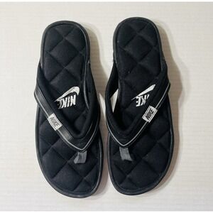 Nike Comfort Flip Flops Womens 7 Black Quilted Sandals Thong Vacation Casual